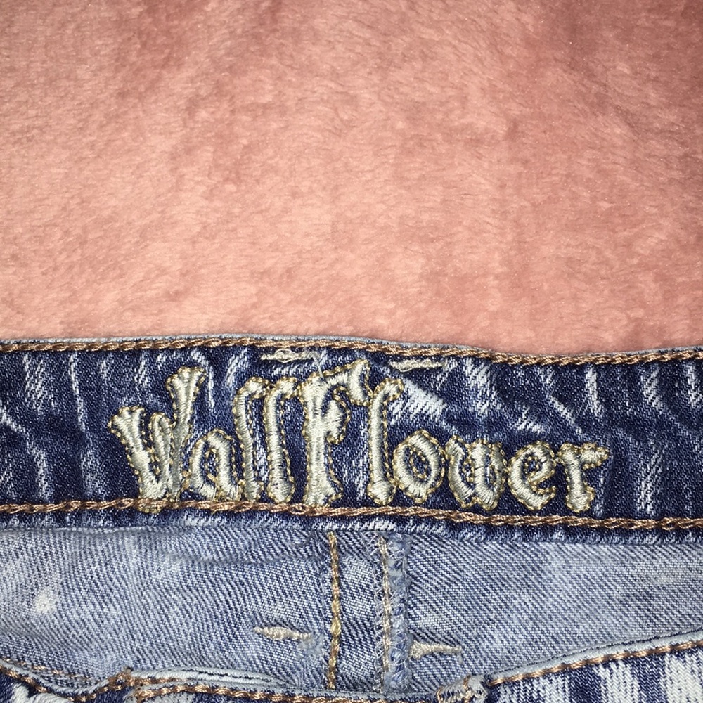 shorts - Picture 4 of 4